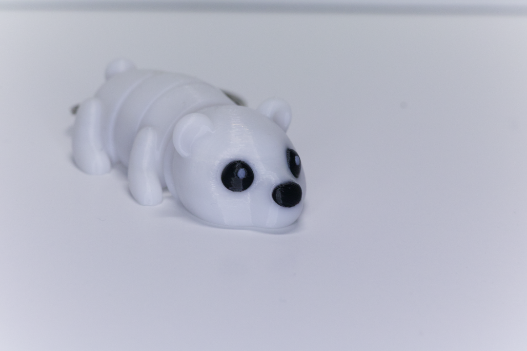 Flexible Polar Bear Keychain – Poseable and Unique Design - Great as a Fidget Keychain and Bag Charm